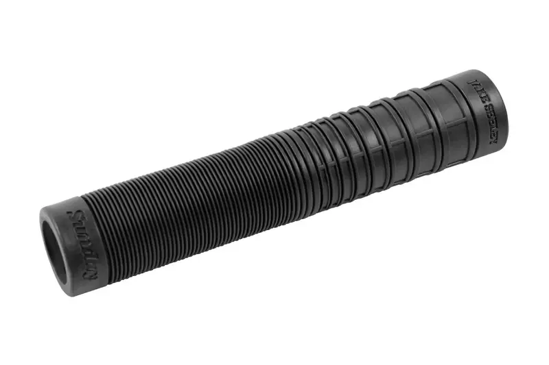 Sunday Seeley Grip 1